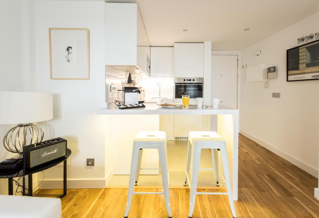 Latina Suite Madrid Exteriör bild
