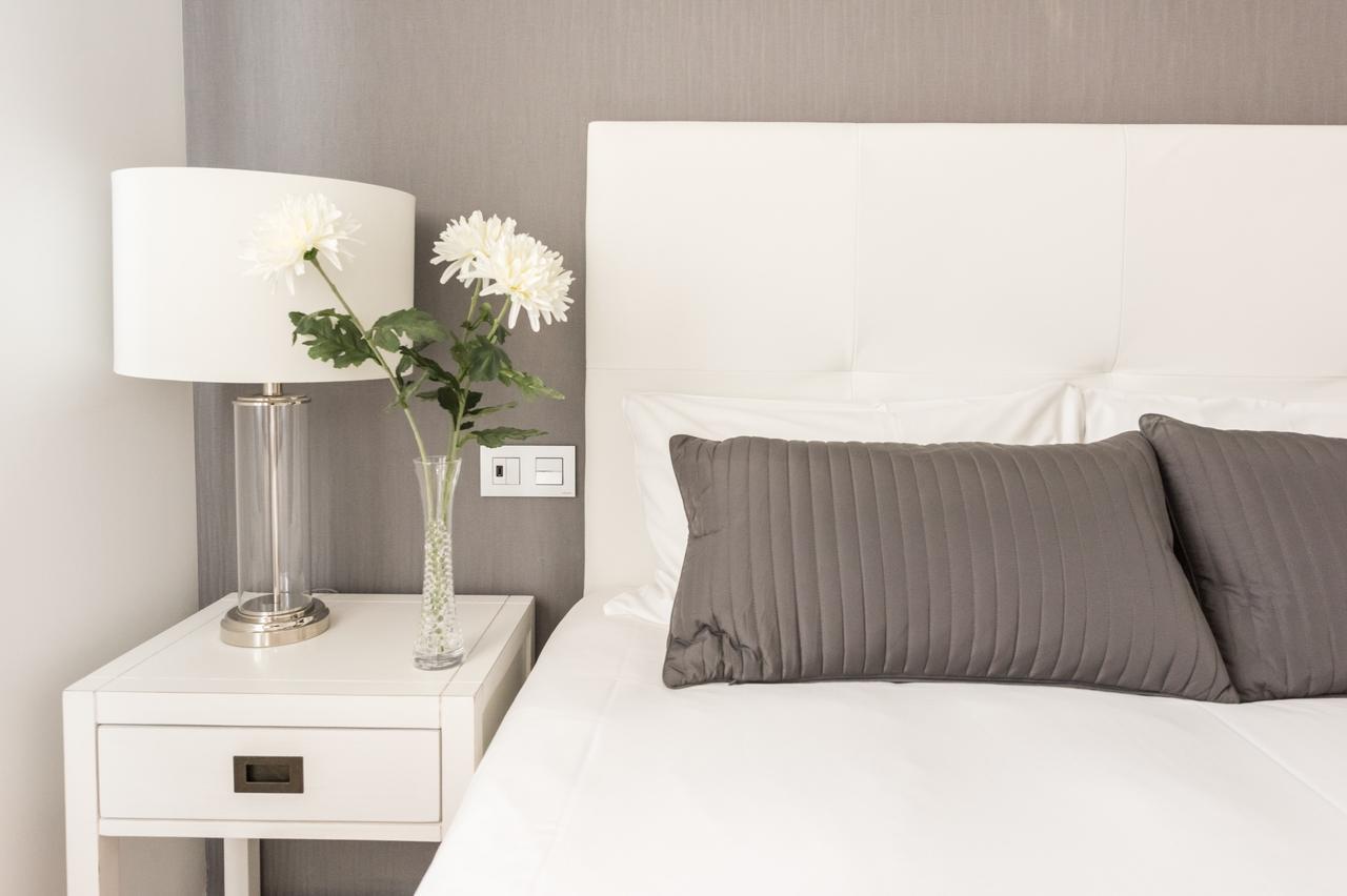Latina Suite Madrid Exteriör bild