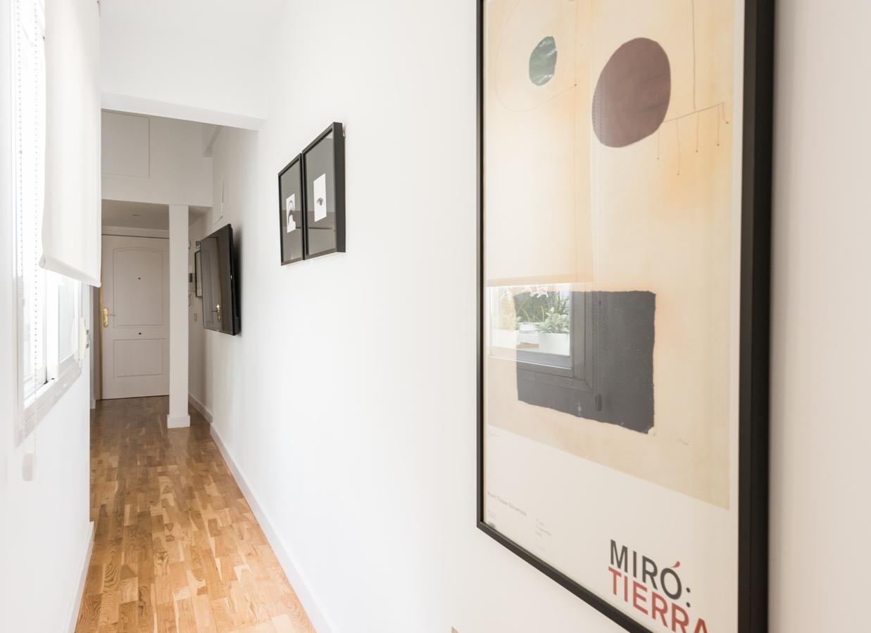 Latina Suite Madrid Exteriör bild